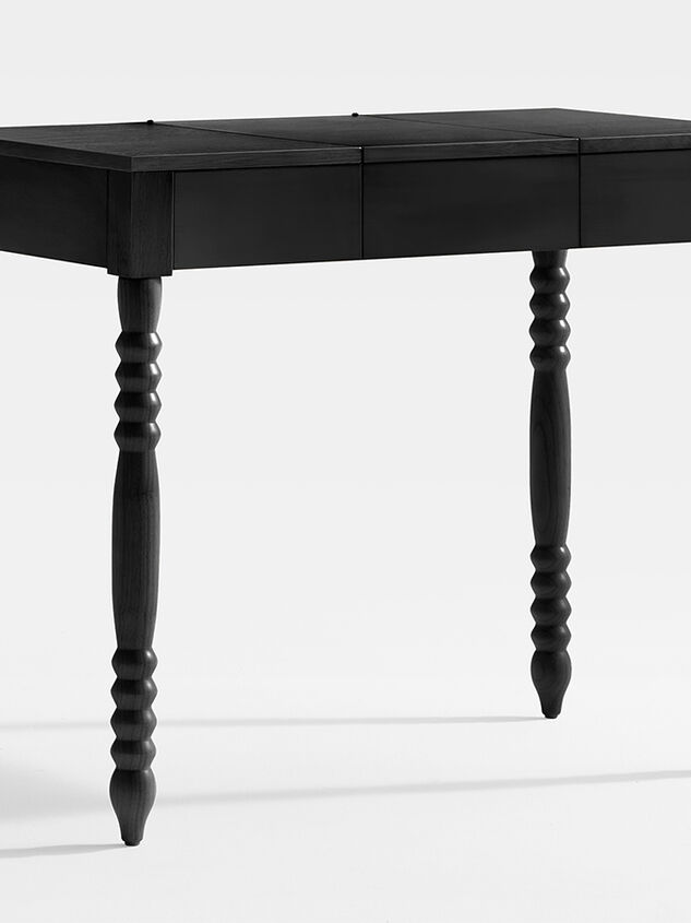 June Vanity Desk Detail 3 - TULLABEE