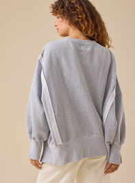 89 Varsity Mama Sweatshirt Detail 4 - TULLABEE