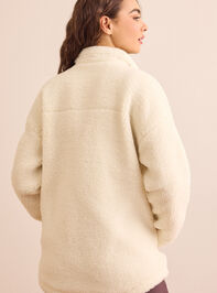 Warm Serenity Sherpa Jacket Detail 4 - TULLABEE