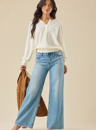 Emilie Henley Pullover Detail 2 - TULLABEE