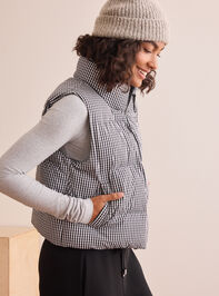 Gingham Goals Puffer Vest Detail 4 - TULLABEE