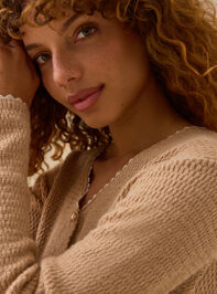 Hillary Scallop Trim Cardigan Detail 6 - TULLABEE