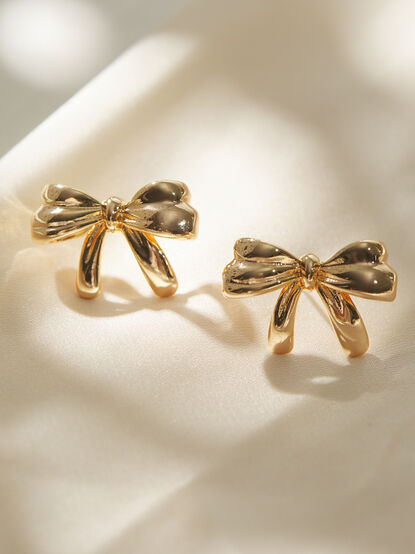 Golden Hour Bow Earring - TULLABEE