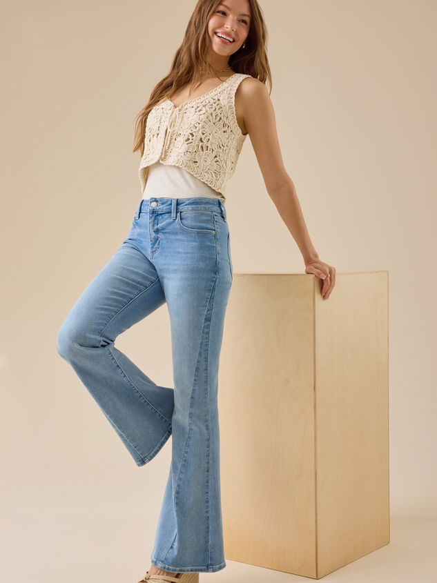 Carrie Flared Jeans - TULLABEE