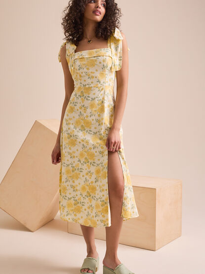 Selena Floral Midi Dress - TULLABEE
