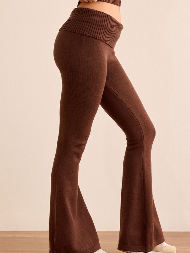 Serene Sprint Foldover Flare Pant Detail 4 - TULLABEE