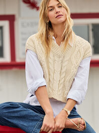 Rowlan Cable Knit Vest - TULLABEE