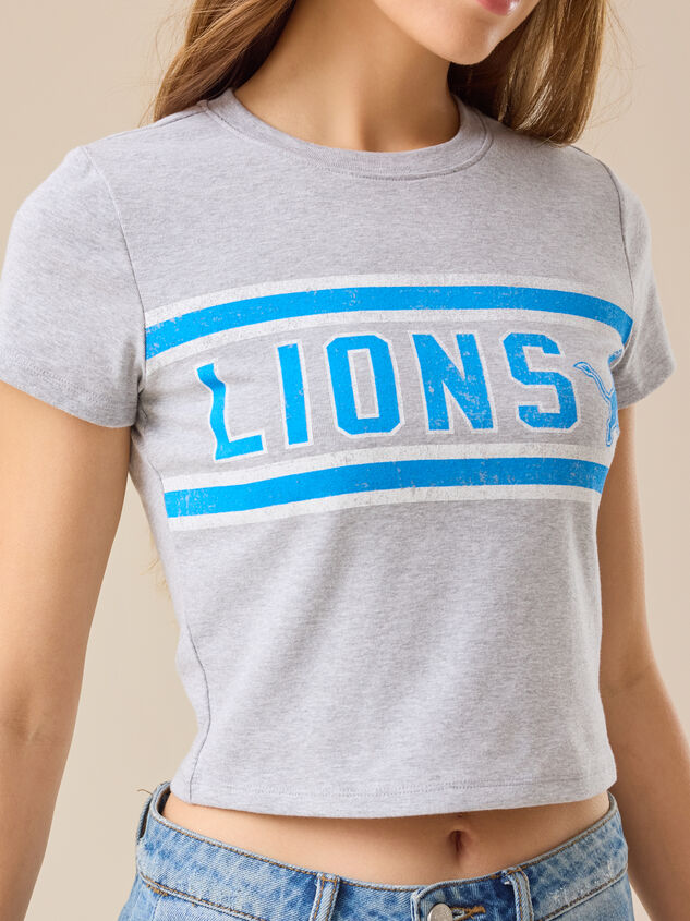 Lions Baby Tee Detail 3 - TULLABEE