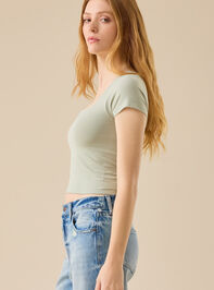 Everyday Seamless Top Detail 4 - TULLABEE