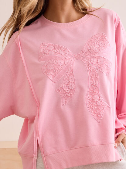 Icon Lace Bow Sweatshirt - TULLABEE