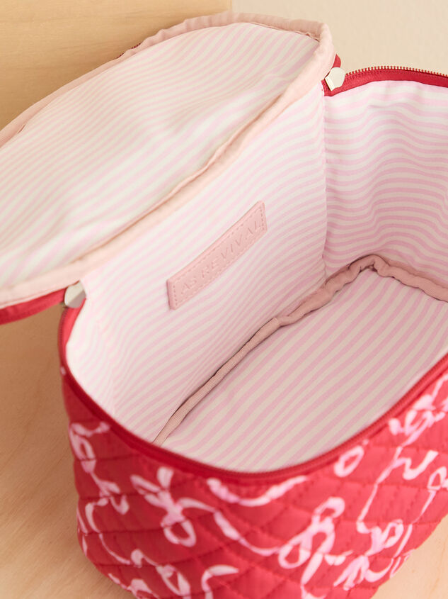 Cecile Quilted Makeup Bag Detail 4 - TULLABEE