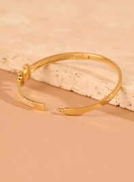 18K Gold Hinge Bangle Bracelet Detail 2 - TULLABEE