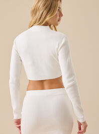Phoebe Mock Neck Cropped Sweater Detail 5 - TULLABEE