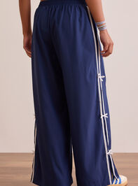 Go Further Wide Leg Bow Pants Detail 4 - TULLABEE