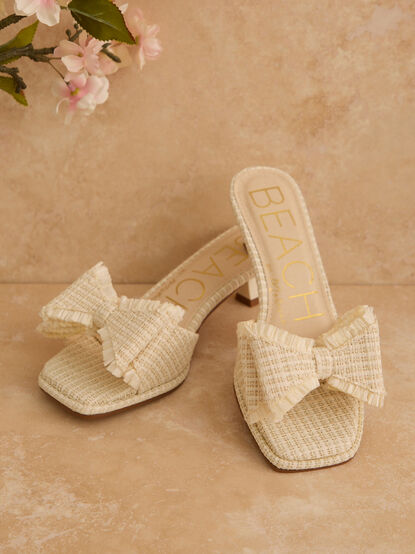 Penelope Kitten Heels by Matisse - TULLABEE