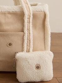 Yukon Sherpa Lined Tote Bag Detail 4 - TULLABEE