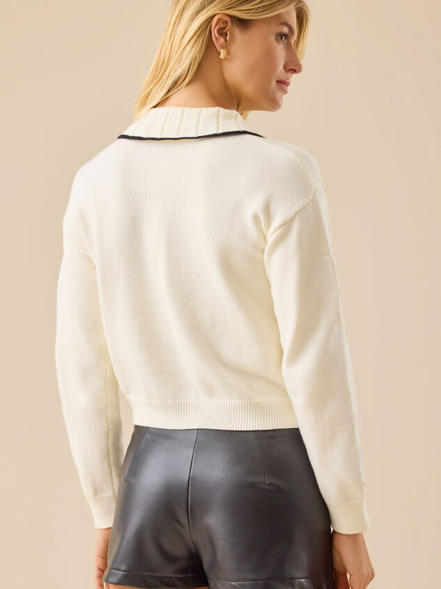 Equestrian Collar Cardigan Detail 4 - TULLABEE