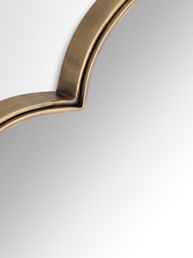 Margot Metal Mirror Detail 4 - TULLABEE