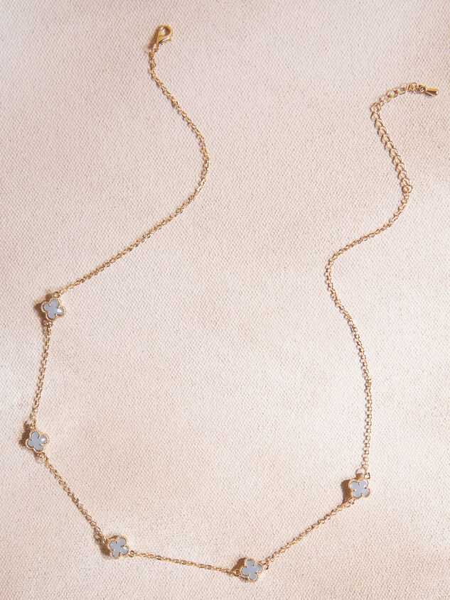 Crystal Clover Charm Necklace Detail 3 - TULLABEE