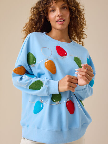 Christmas Lights Crew Neck - TULLABEE