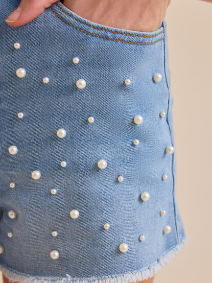 Jensine Pearl Denim Shorts - TULLABEE