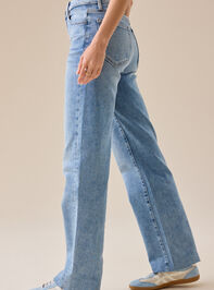 Hadley Straight Leg Jean Detail 4 - TULLABEE