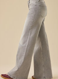 Taylor Wide Leg Jean Detail 4 - TULLABEE