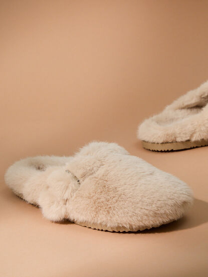 Portland Clog Slippers - TULLABEE