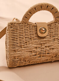 Raffia Retreat Crossbody Bag Detail 3 - TULLABEE