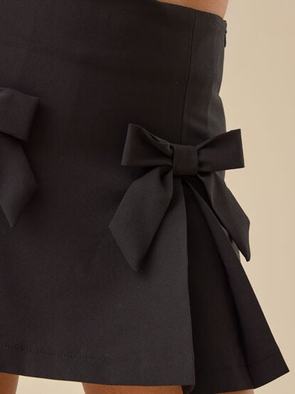 Holly Bow Cheer Skort - TULLABEE