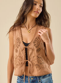 Jace Eyelet Vest Detail 2 - TULLABEE