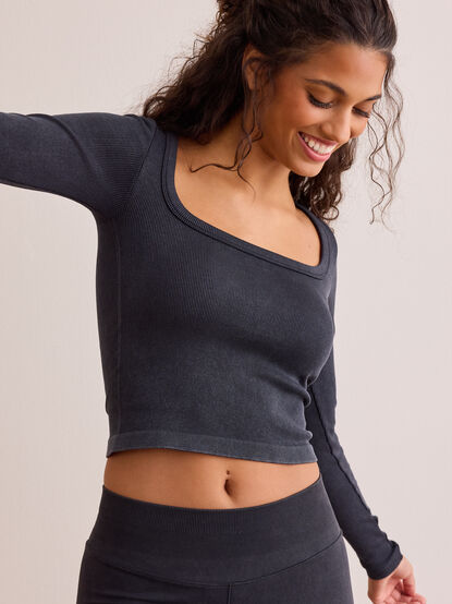 Studio Balance Ribbed Long Sleeve - TULLABEE