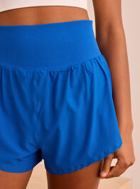 Motion Rib Shorts Detail 2 - TULLABEE