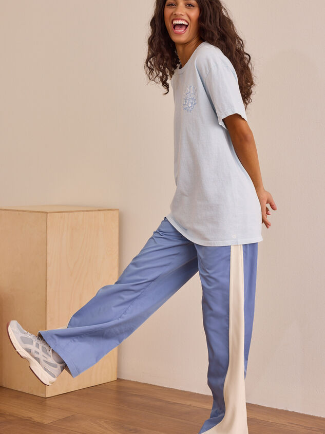 Siesta Key Graphic Tee Detail 5 - TULLABEE