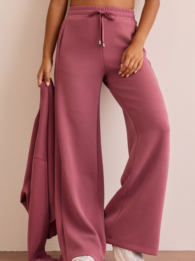 Supersoft Wide Leg Pants Detail 3 - TULLABEE