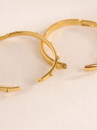 Audrey Gold Bracelet Set - TULLABEE