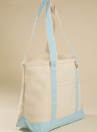 Signature Canvas Tote Bag Detail 2 - TULLABEE
