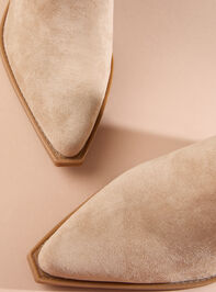Ceci Western Boots Detail 3 - TULLABEE