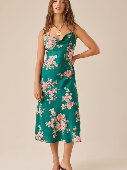 Ashlee Floral Slip Dress - TULLABEE
