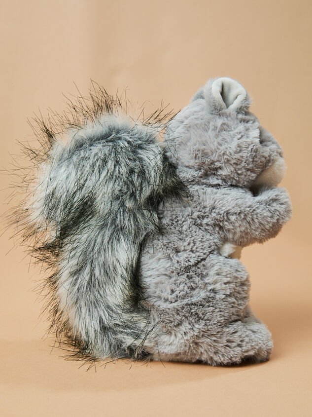Swiftie Squirrel Plush Detail 2 - TULLABEE