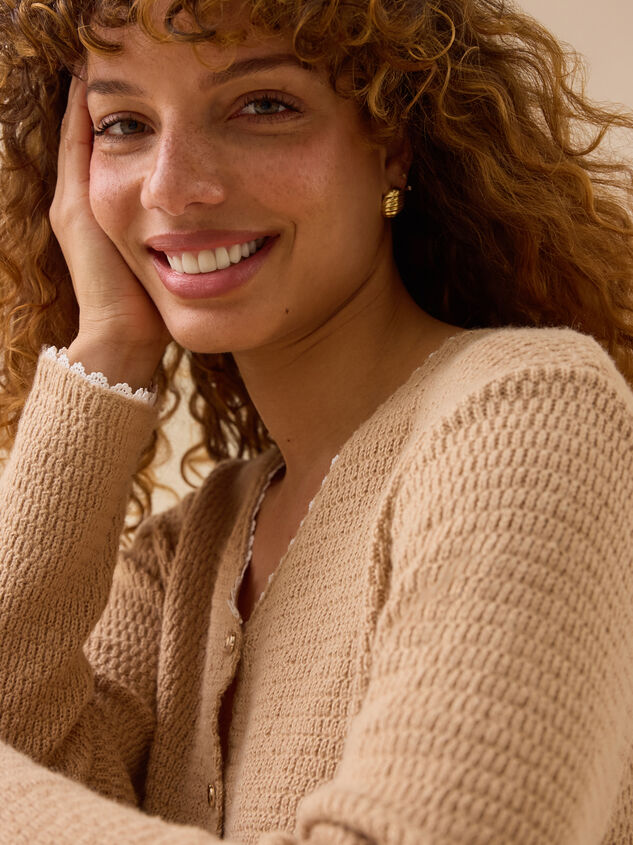 Hillary Scallop Trim Cardigan Detail 4 - TULLABEE
