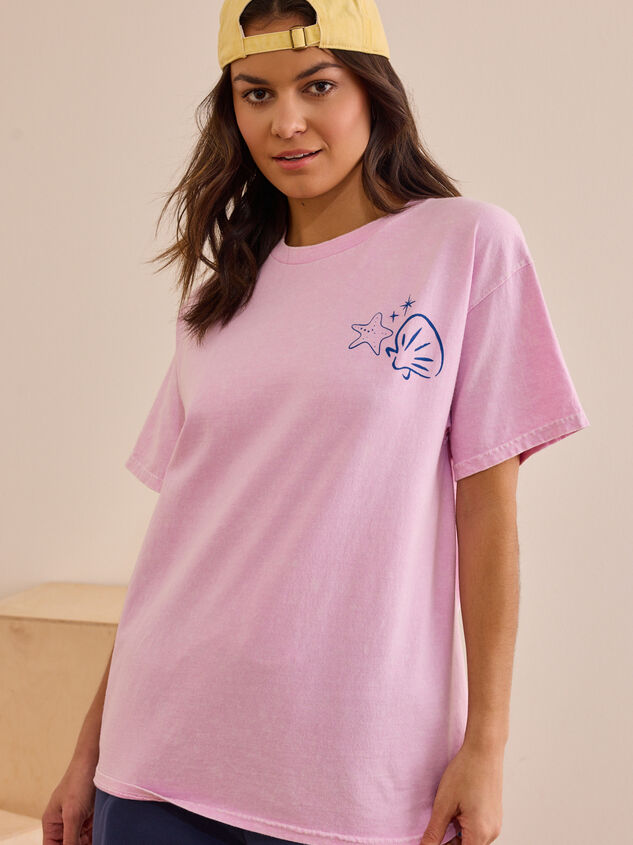 Meet Me At The Beach Graphic Tee Detail 3 - TULLABEE