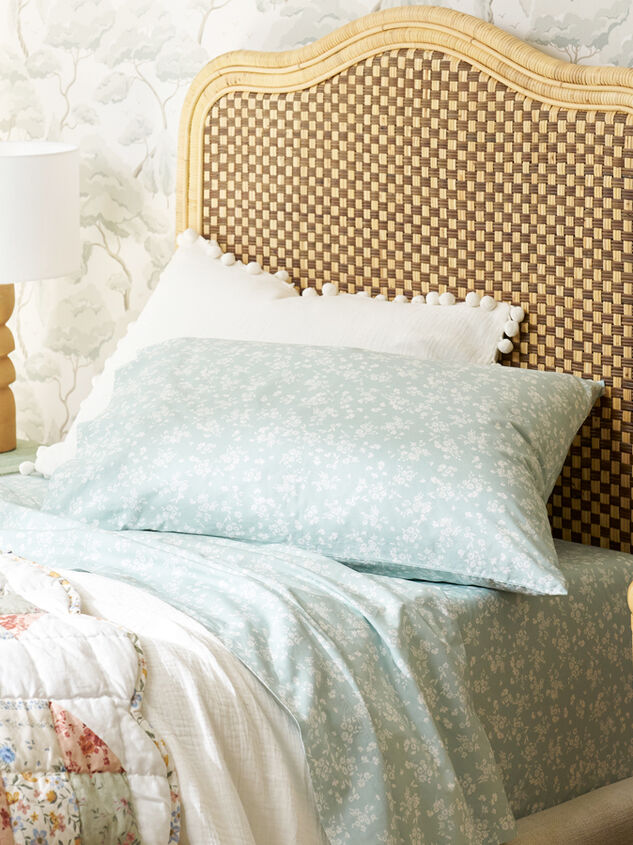 Sabrina Woven Headboard Detail 2 - TULLABEE