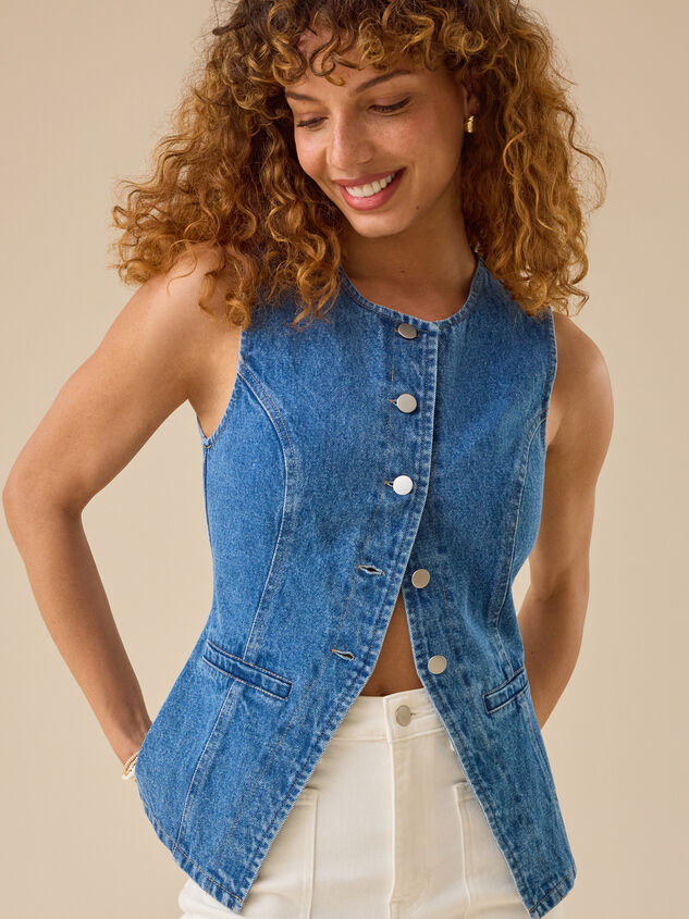Daisy Button Up Denim Vest - TULLABEE