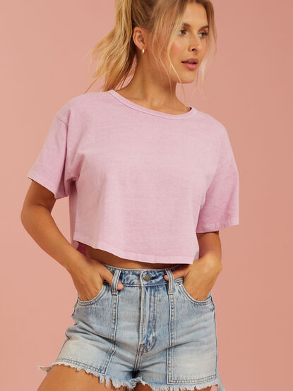 Madelyn Crew Cropped Tee - TULLABEE