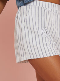 Logan Striped Linen Trouser Shorts Detail 3 - TULLABEE