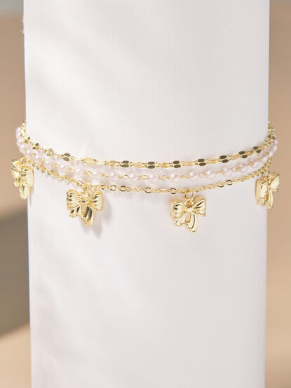 Bow Pearl Charm Bracelet - TULLABEE