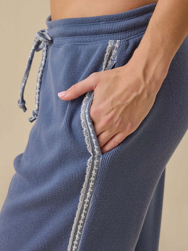 Lylah Lounge Pant Detail 3 - TULLABEE