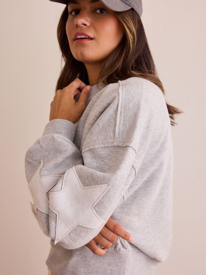 Rising Star Sweatshirt - TULLABEE