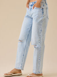 Aiden High Rise Jeans Detail 4 - TULLABEE